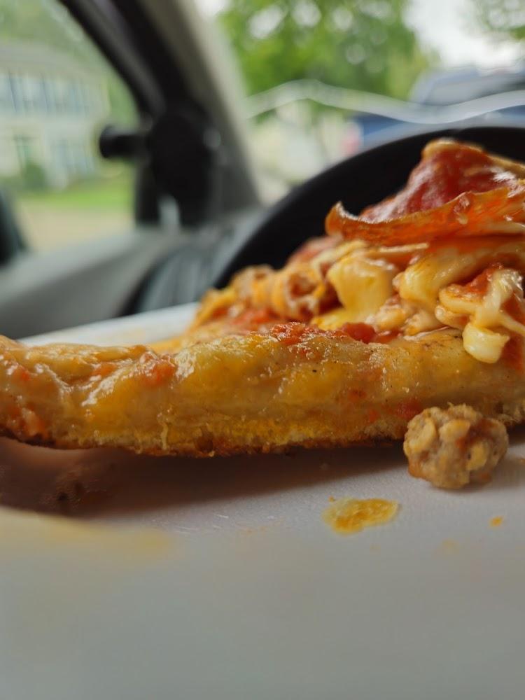 Basil's Pizza